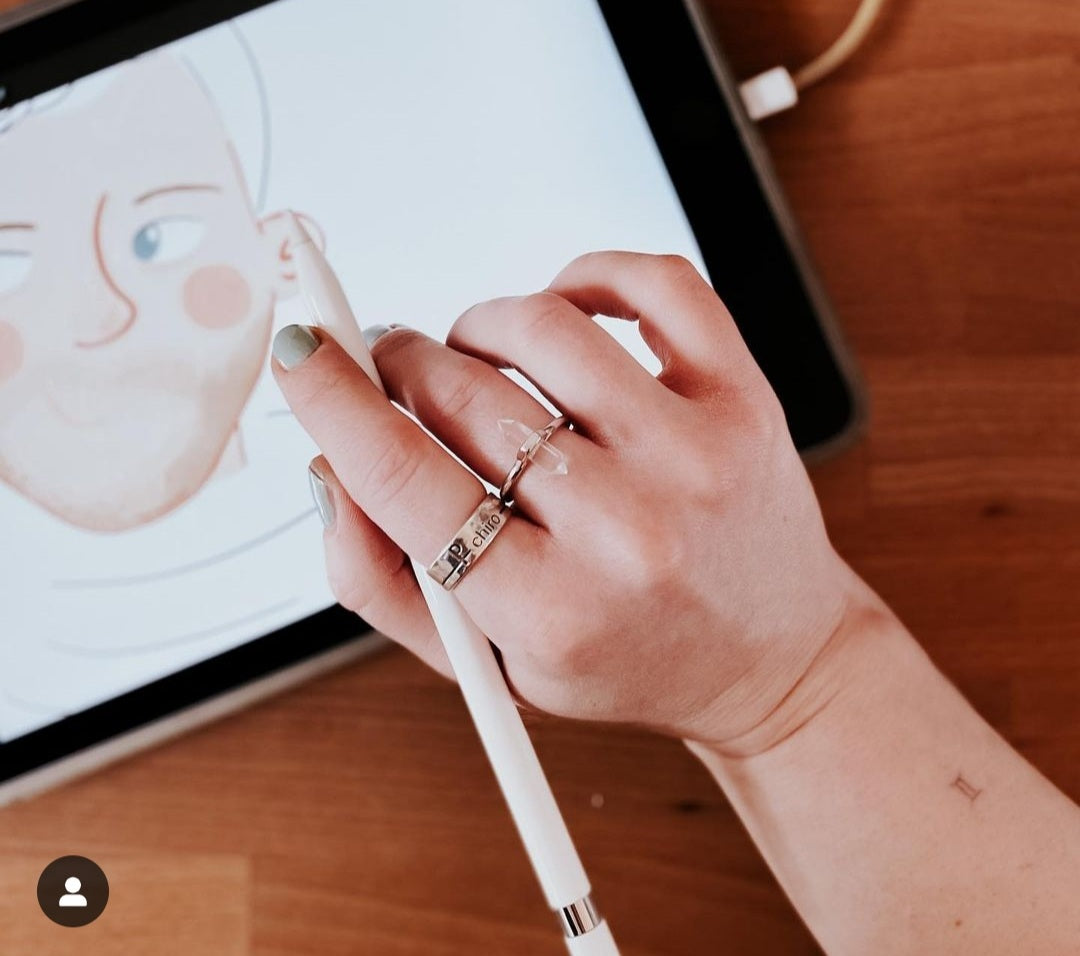 Ring pointed crystal gold