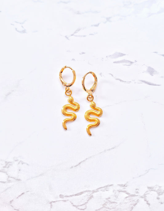 Snake earrings gold