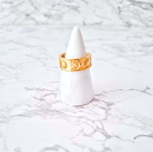 Bold sun and moon ring
