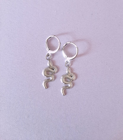 Snake earrings gold