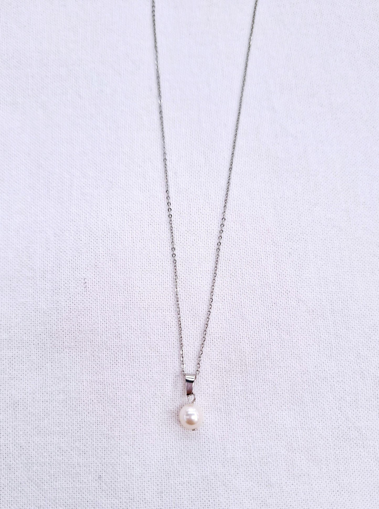 The Minimal - Necklace in silver or gold