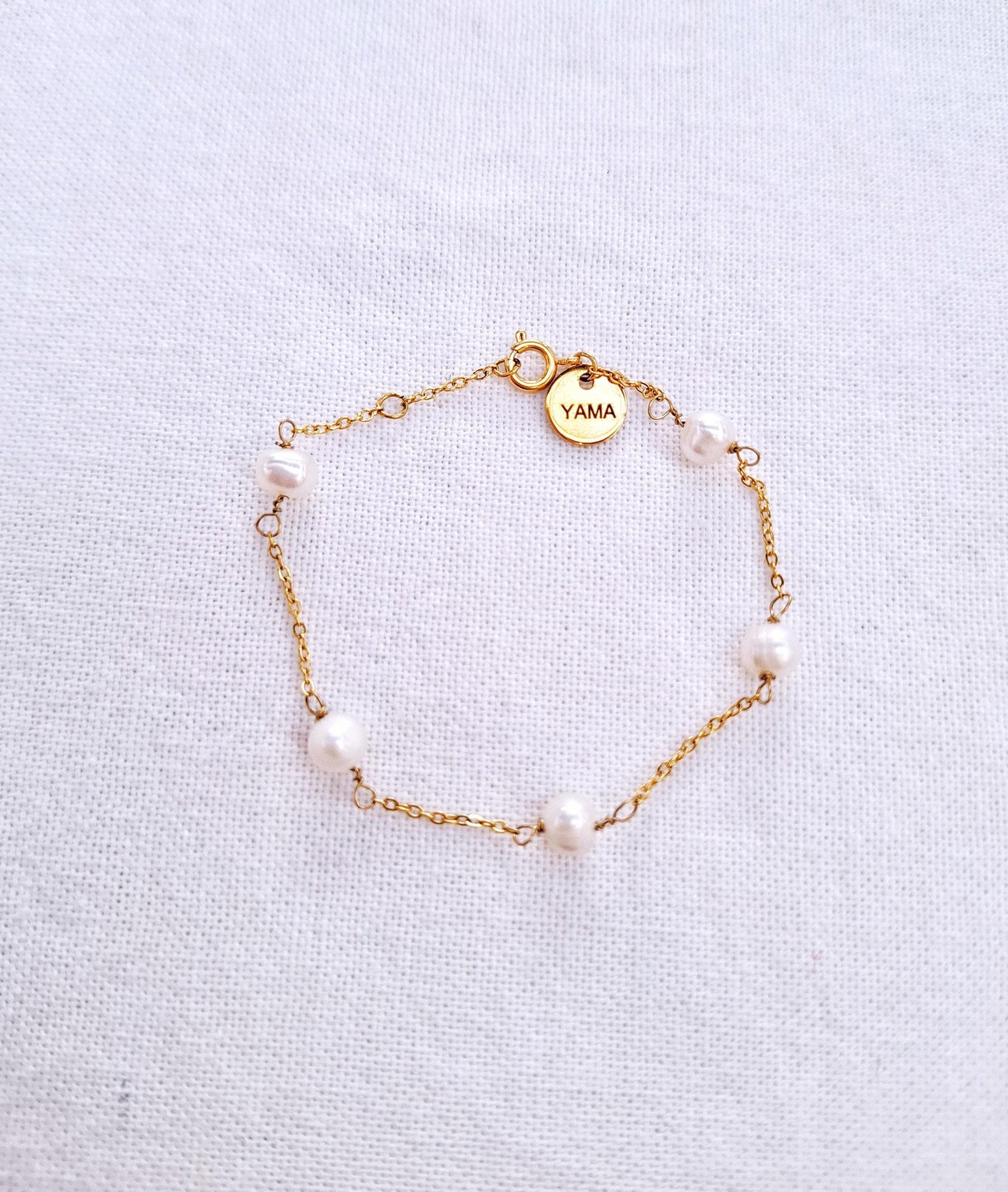 The Polka Dot - bracelet in gold or silver