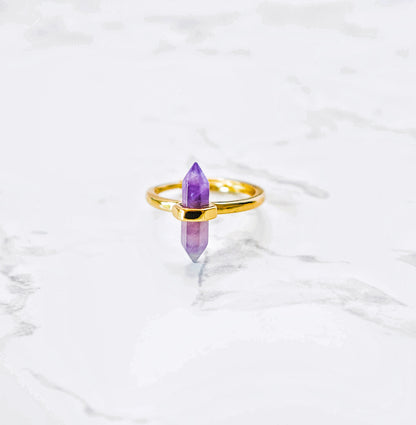 Ring pointed crystal gold