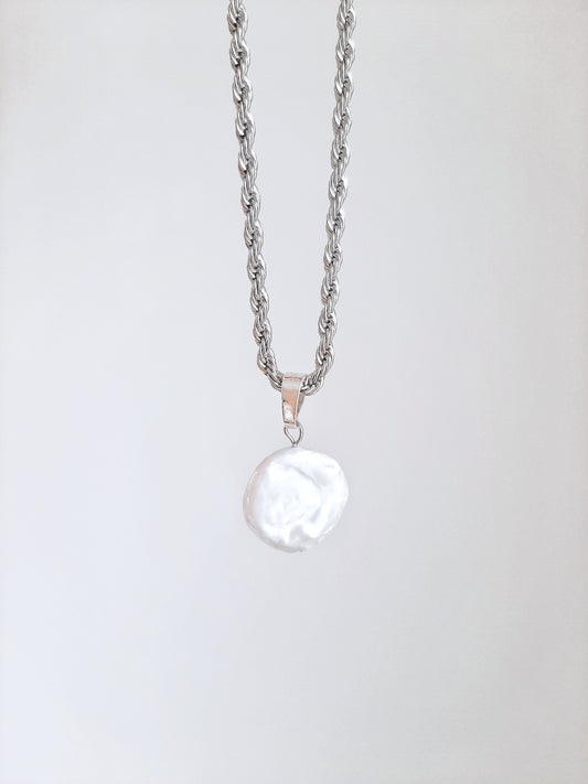 Perla white silver necklace